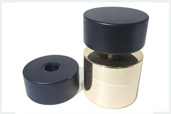 Perfume bamboo and wood cap